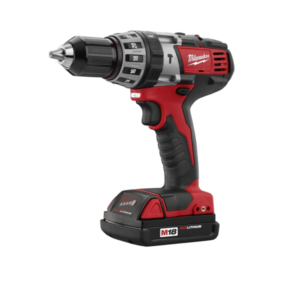 Combo Milwaukee M18™: Taladro Percutor y Llave de Impacto Hexagonal + Flexómetro y Brocas