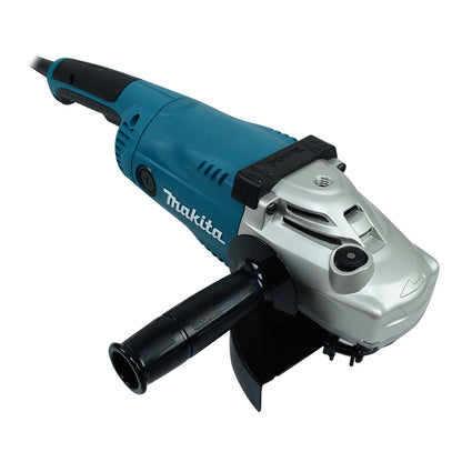 ESMERILADORA ANGULAR MAKITA GA7020 DE 7” CON 2,200W Y  6,000RPM