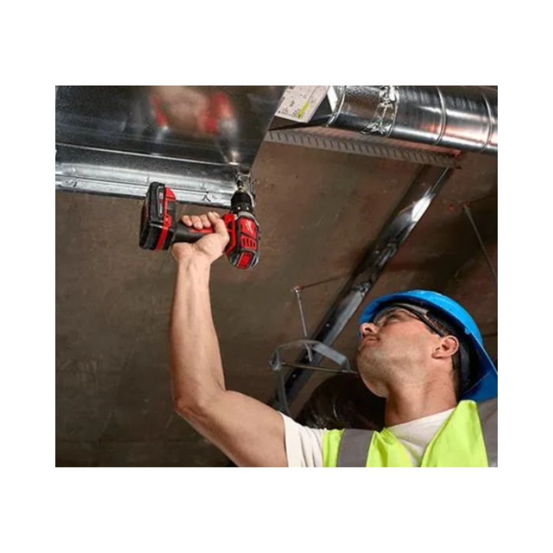 TALADRO DESTORNILLADOR INALAMBRICO M18™ MILWAUKEE 2606-22CT DE 1/2" Y 0-1,800RPM, CON 2 BATERIAS