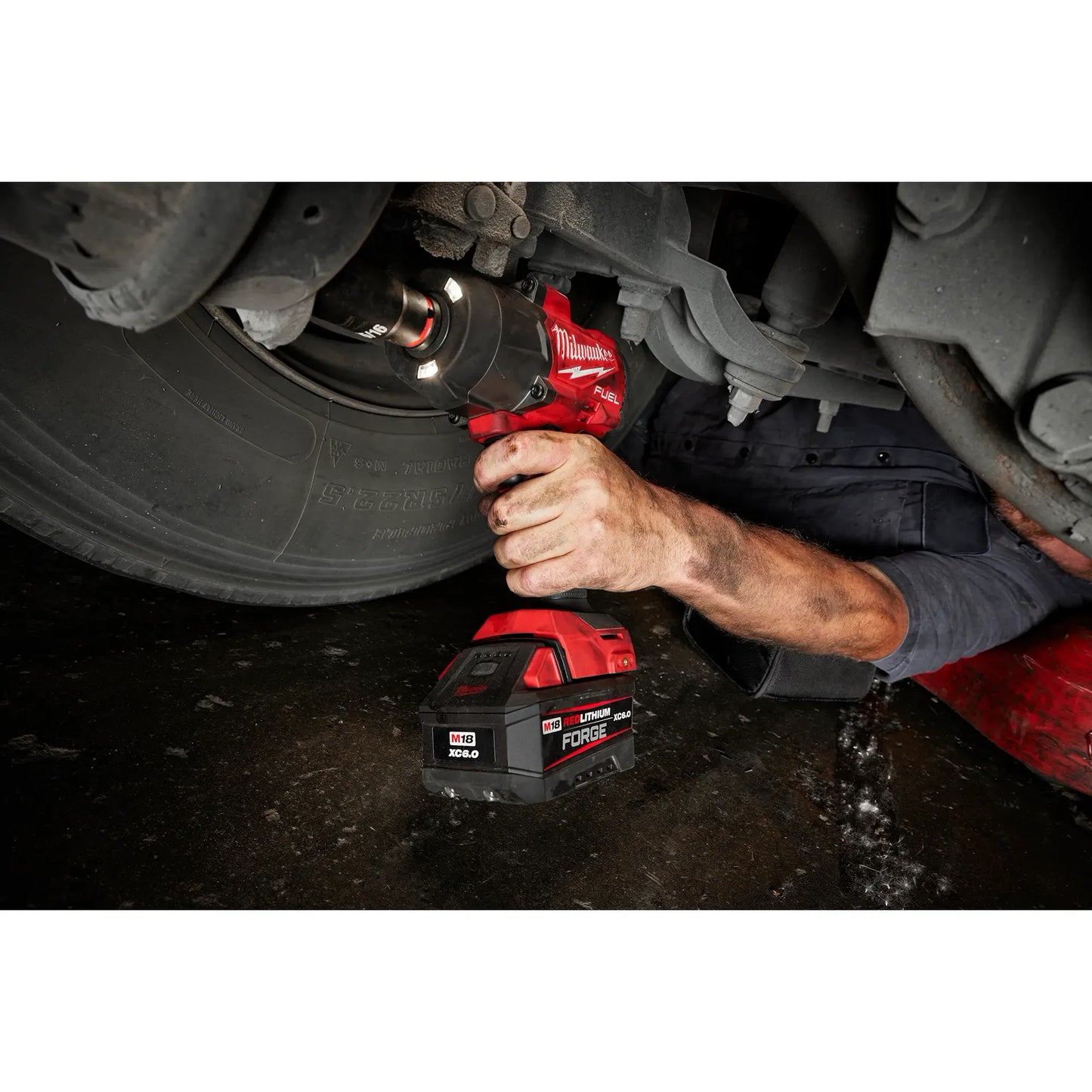 LLAVE DE IMPACTO ALTO TORQUE M18™ MILWAUKEE 2967-20 DE  1/2" CON ANILLO DE FRICCION BRUSHLESS FUEL™