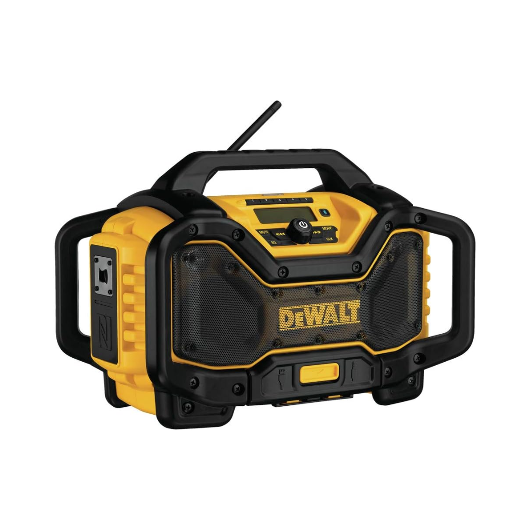 RADIO INALÁMBRICA BLUETOOTH DEWALT DCR025 DE 12V Y 20V MAX, USB Y SIN BATERÍA